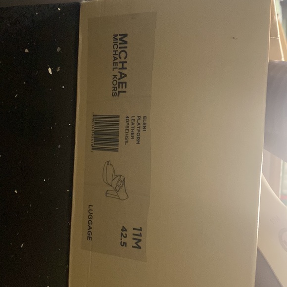 Michael Kors  Eleni Platform Leather  shoes size is  11  color is Luggage. - Picture 3 of 8